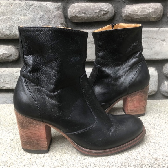 Gidigio Handmade Short Black Boot EUC sz 40 - Picture 4 of 10